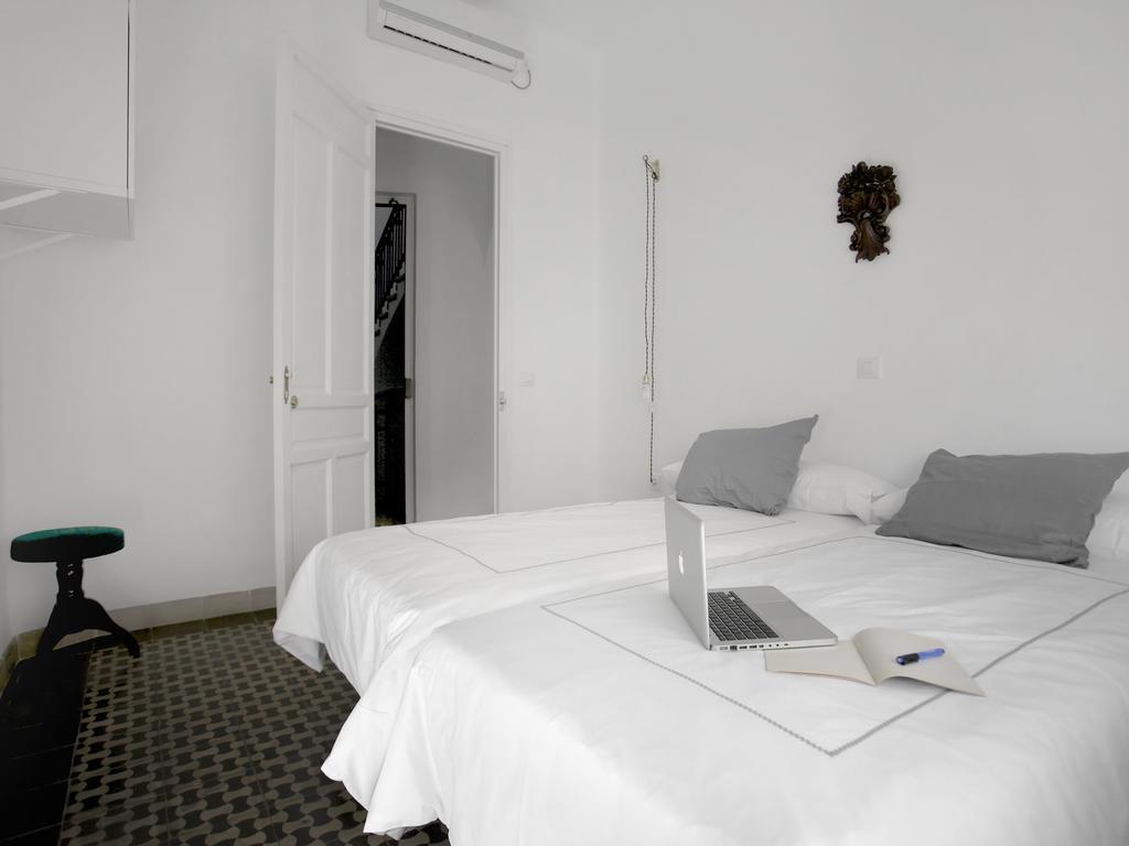 Bed And Be Hostal *